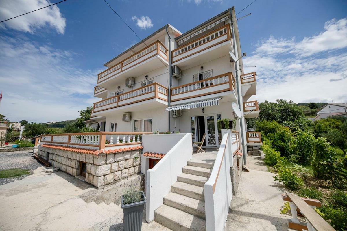 Apartman Jasmina Banjol 외부 사진