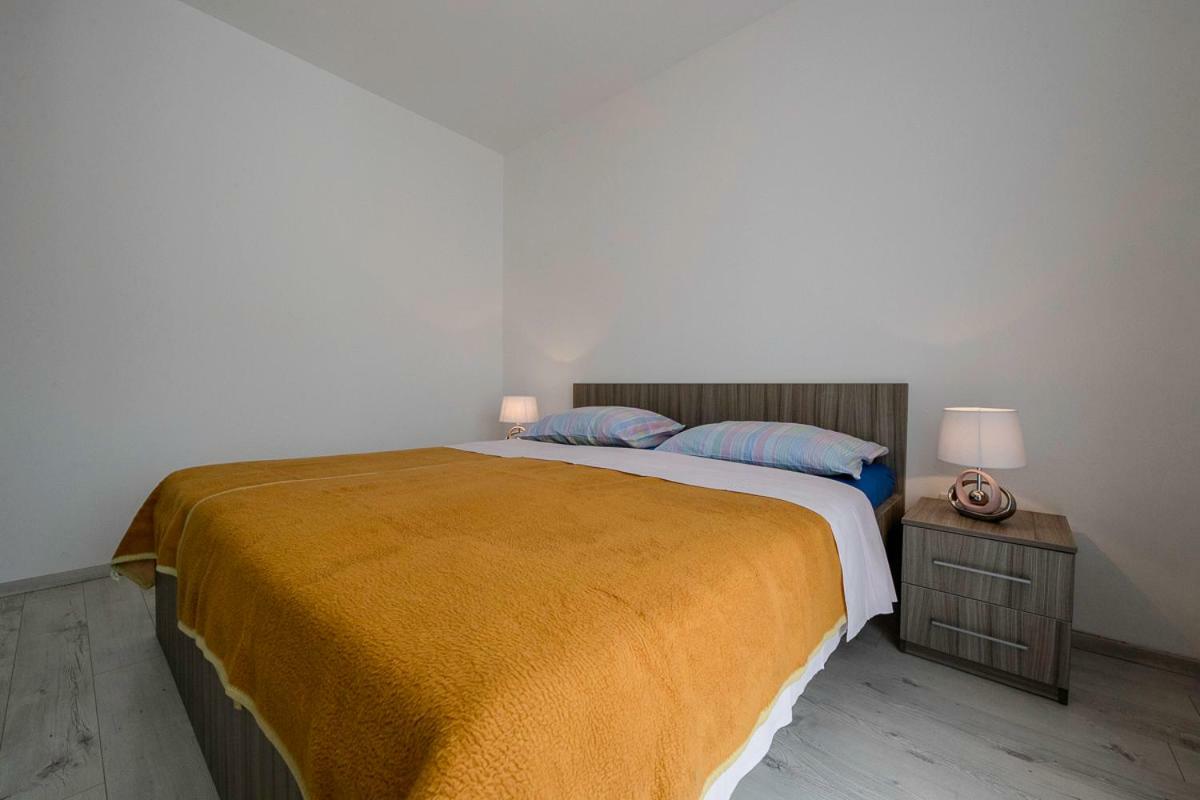 Apartman Jasmina Banjol 외부 사진