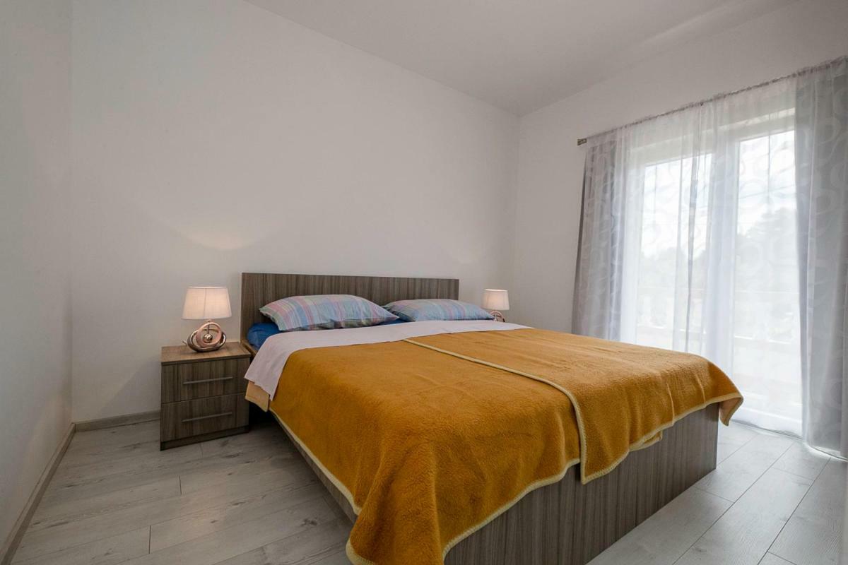 Apartman Jasmina Banjol 외부 사진
