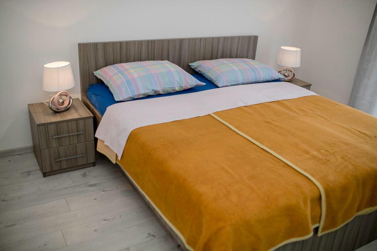 Apartman Jasmina Banjol 외부 사진